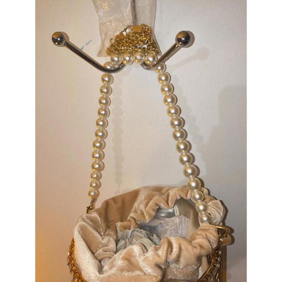 Rhinestone & Pearl Metal Frame Tube Clutch With Gold Purse Chain & Nude Bag NIB - Picture 9 of 9